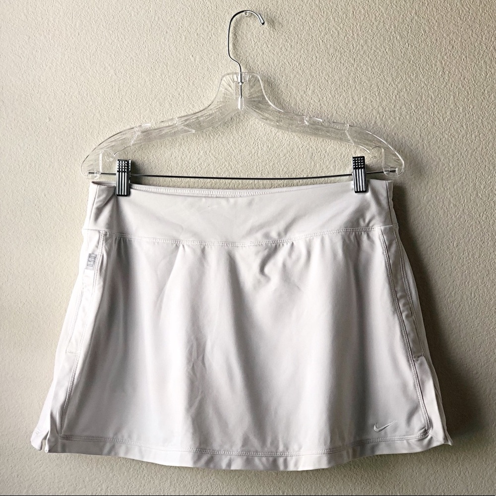 Nike Dri-Fit White Skirt Tennis/Golf